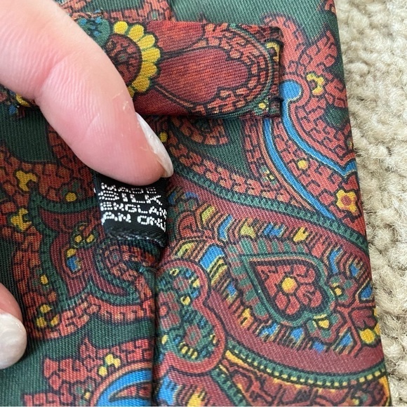 Burberry | Bundle of Men's Three Ties Patterned 100% Silk - Picture 13 of 16